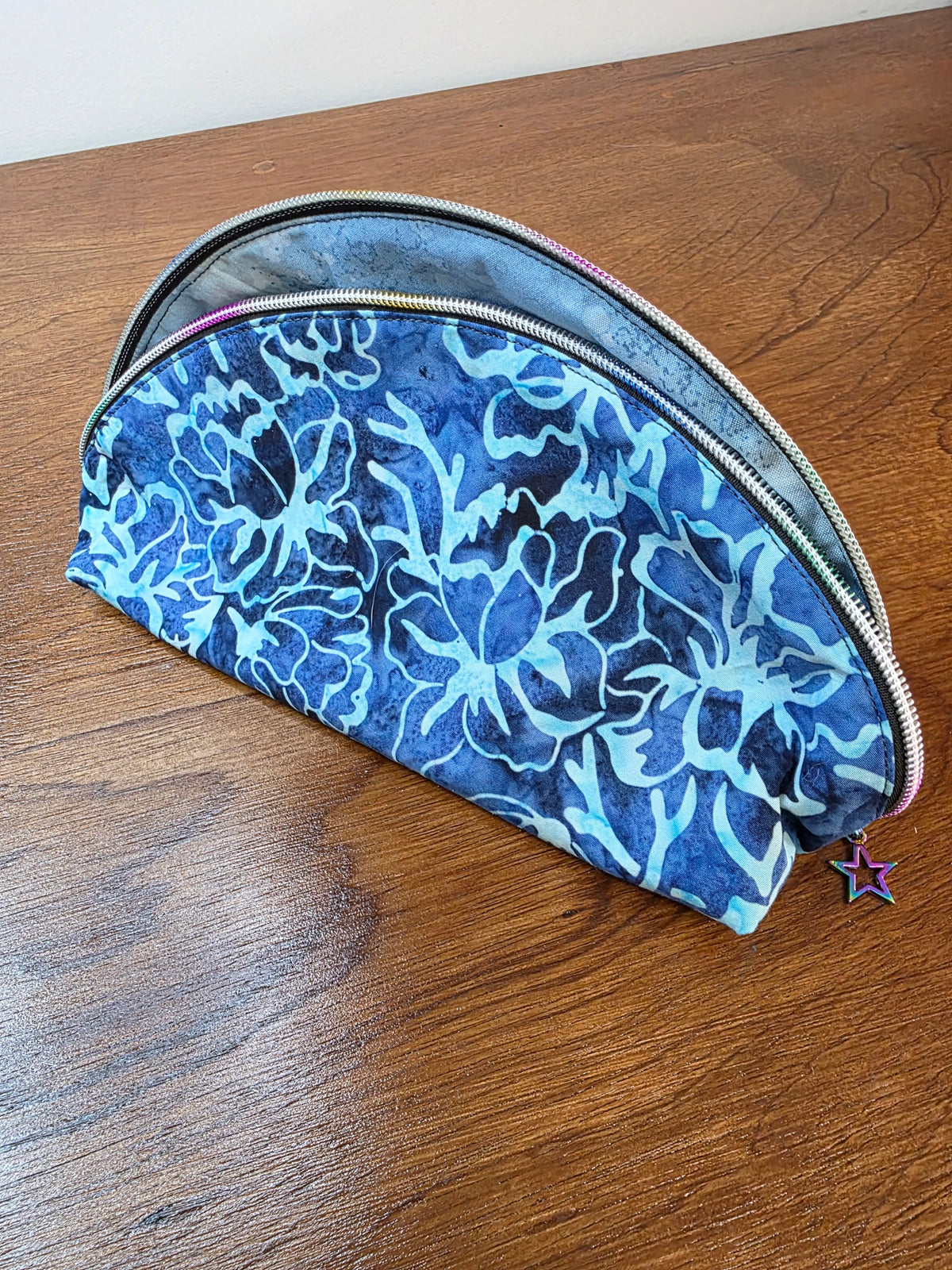 Small Wide-Open Makeup & Travel Bag