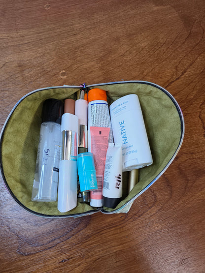 Small Wide-Open Makeup & Travel Bag