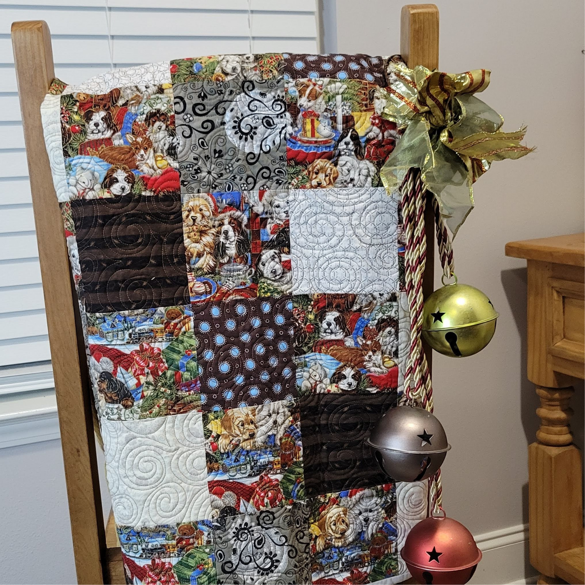 Christmas Puppies Quilt